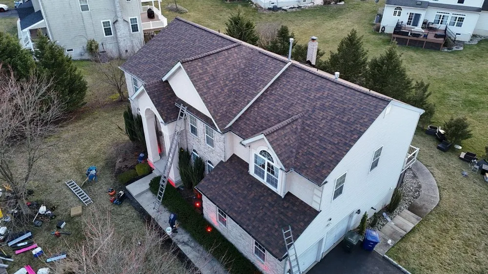 Slide of M&R Roofing