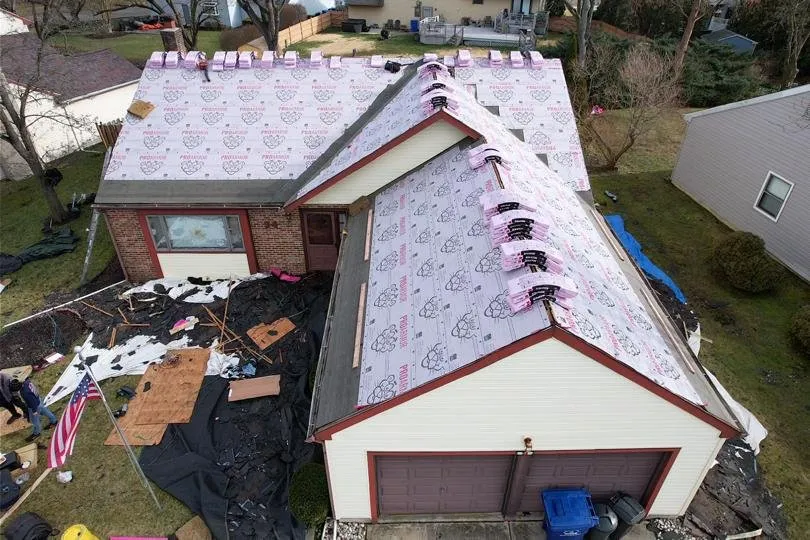 Slide of M&R Roofing