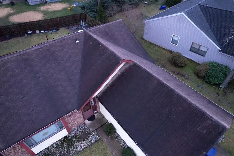 Slide of M&R Roofing