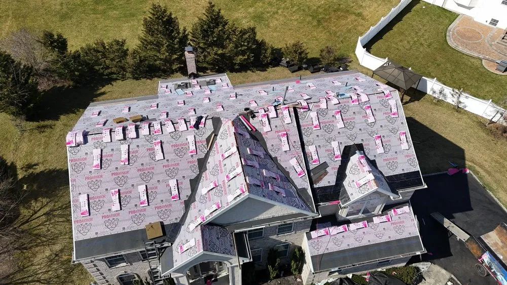 Slide of M&R Roofing