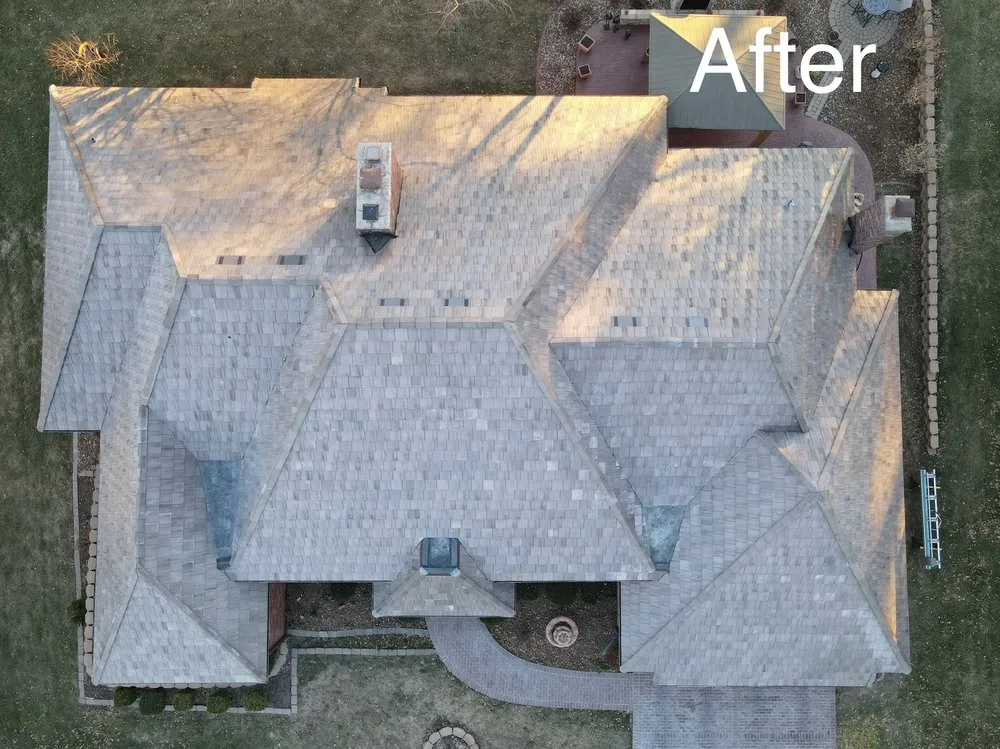 Slide of Mr Telhas Roofing