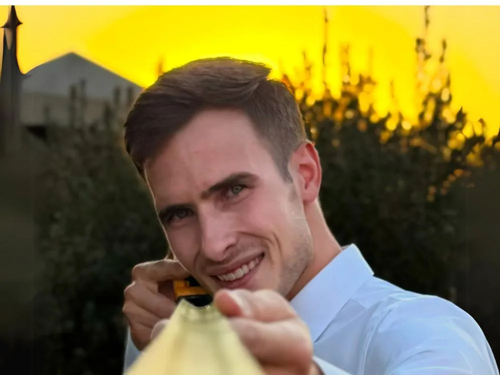 Slide of Mr Upgrade Handyman Services