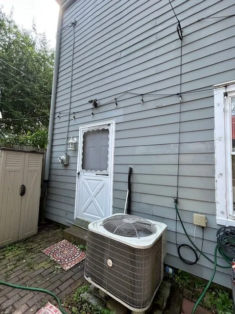 Slide of Mr Vasquez Home Improvement