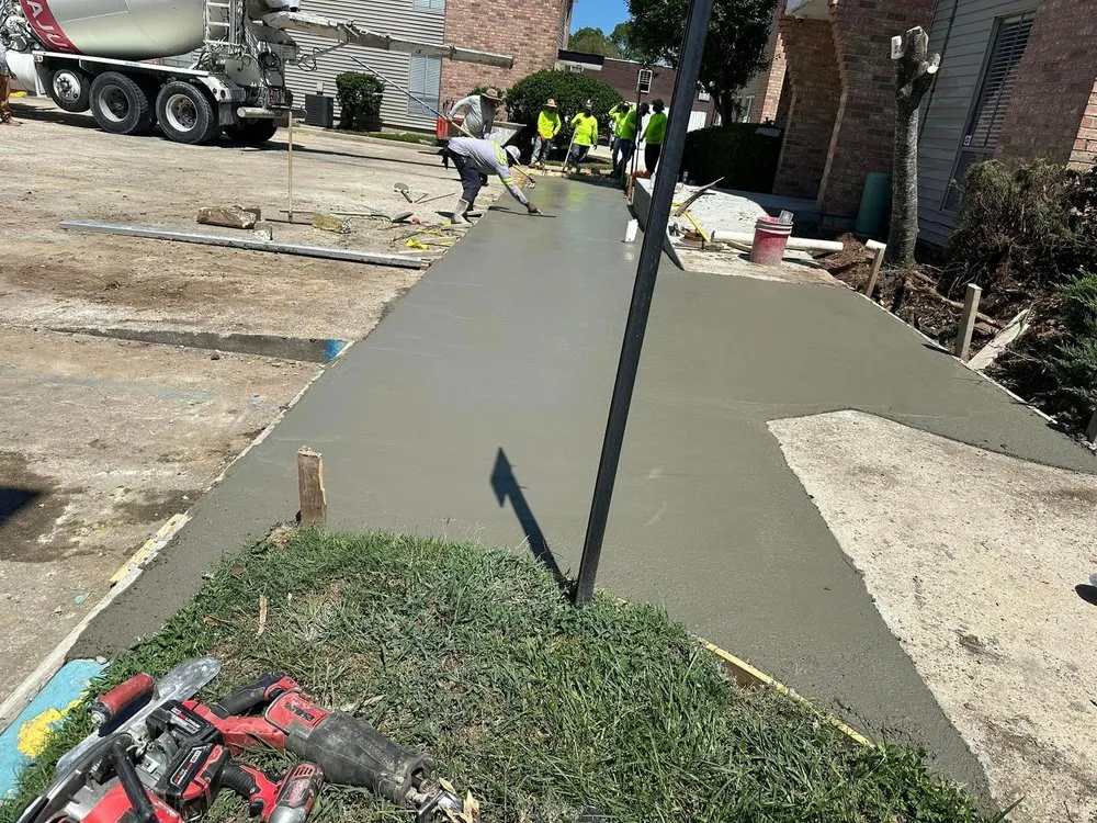 Slide of MRG Construction