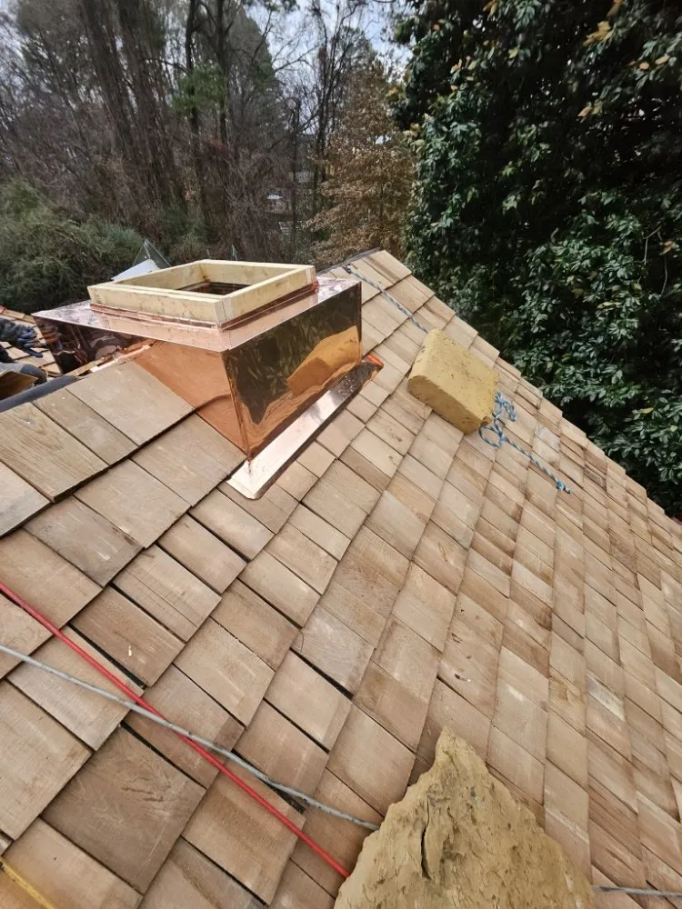 Slide of Máster Roofing