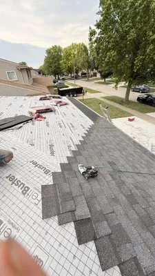 Máster Roofing More Logo