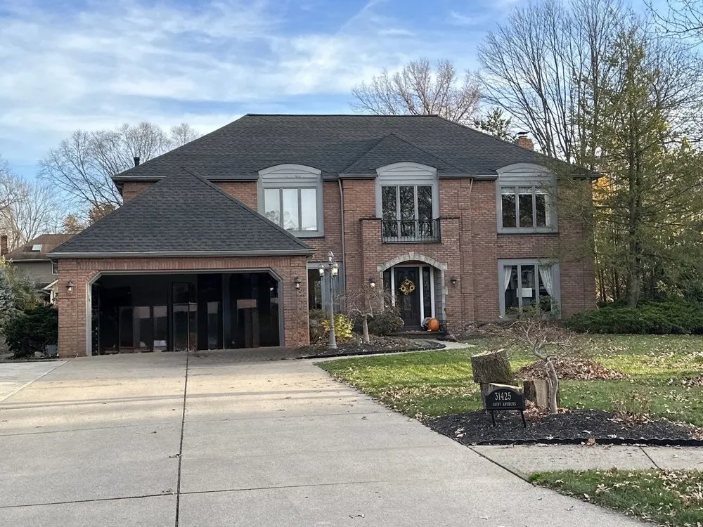 Slide of M&T Roofing and Restoration