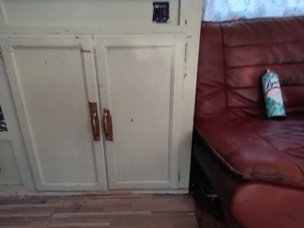 Slide of MT Service Handyman