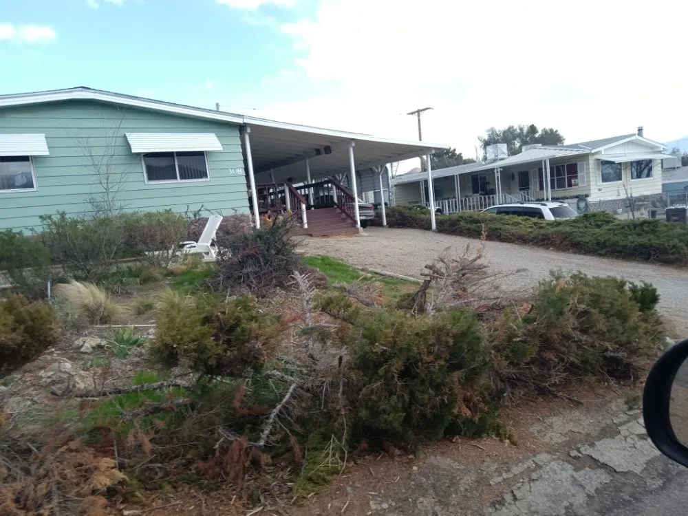 Slide of MT Service Handyman