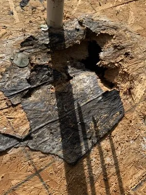 MT Superior Roofing Logo