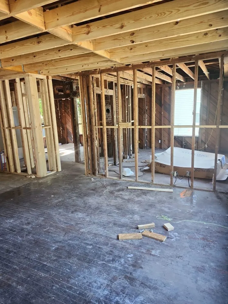 Emergency residential roofing service near you in Round O, SC by MTH Enterprises