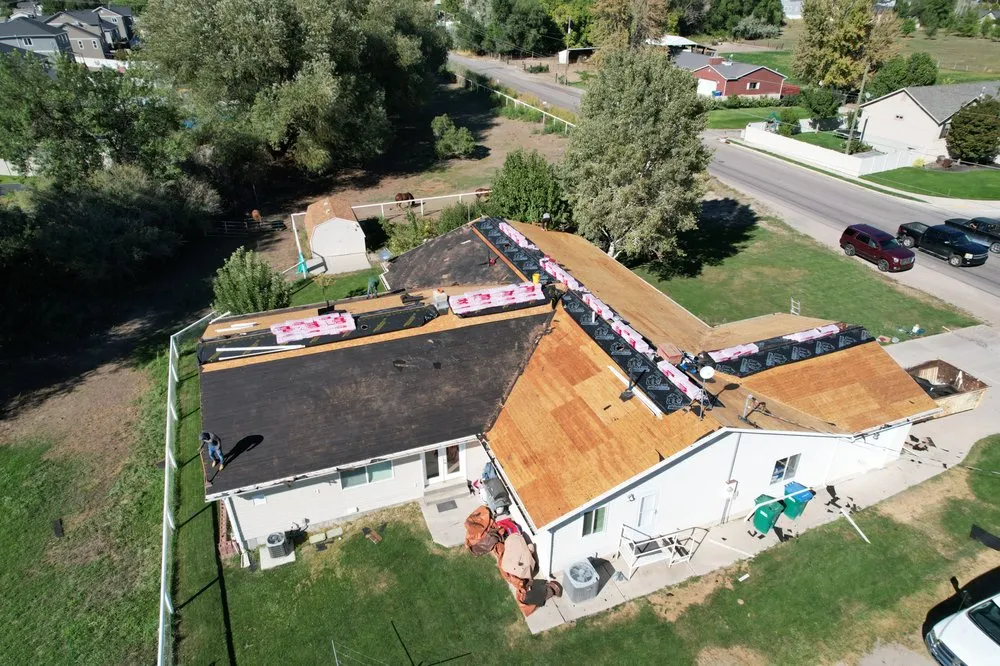 Slide of MTM Roofing