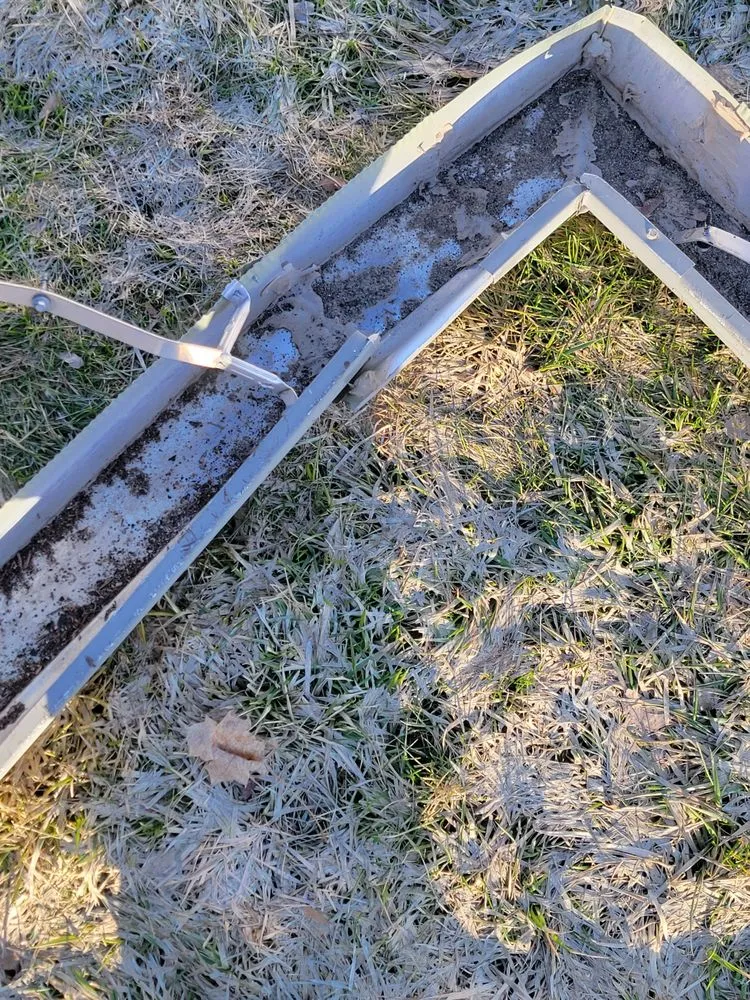 Slide of MTM Roofing