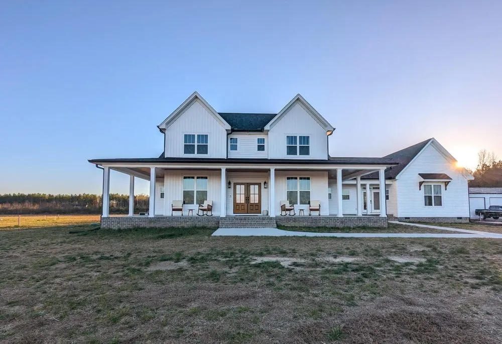 Slide of Mueller Builders