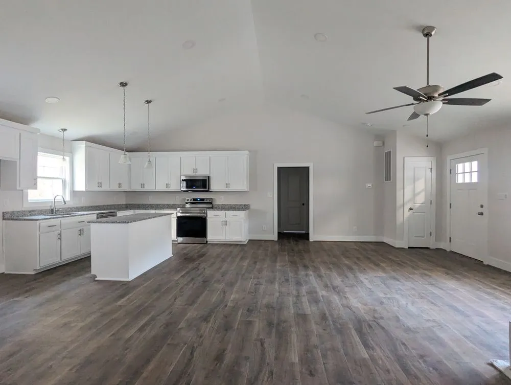 Slide of Mueller Builders