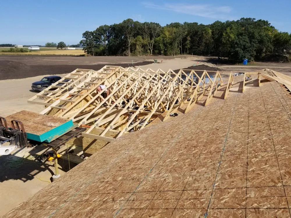 Slide of Munter Roofing