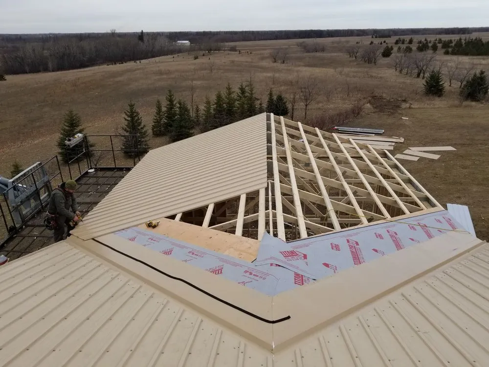 Slide of Munter Roofing