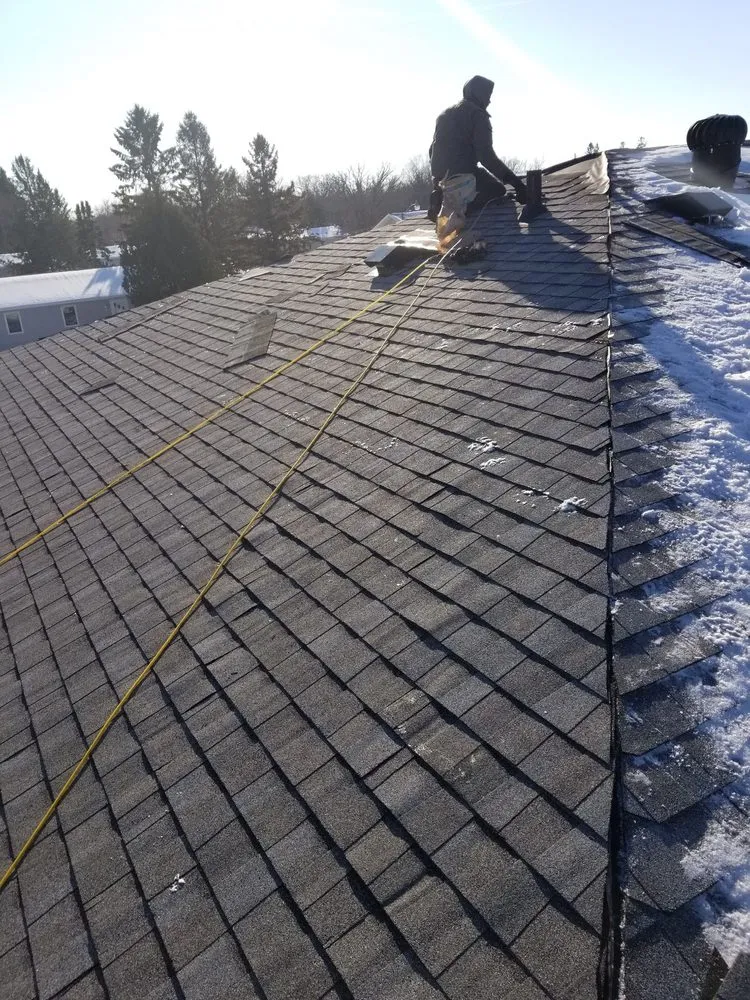 Slide of Munter Roofing