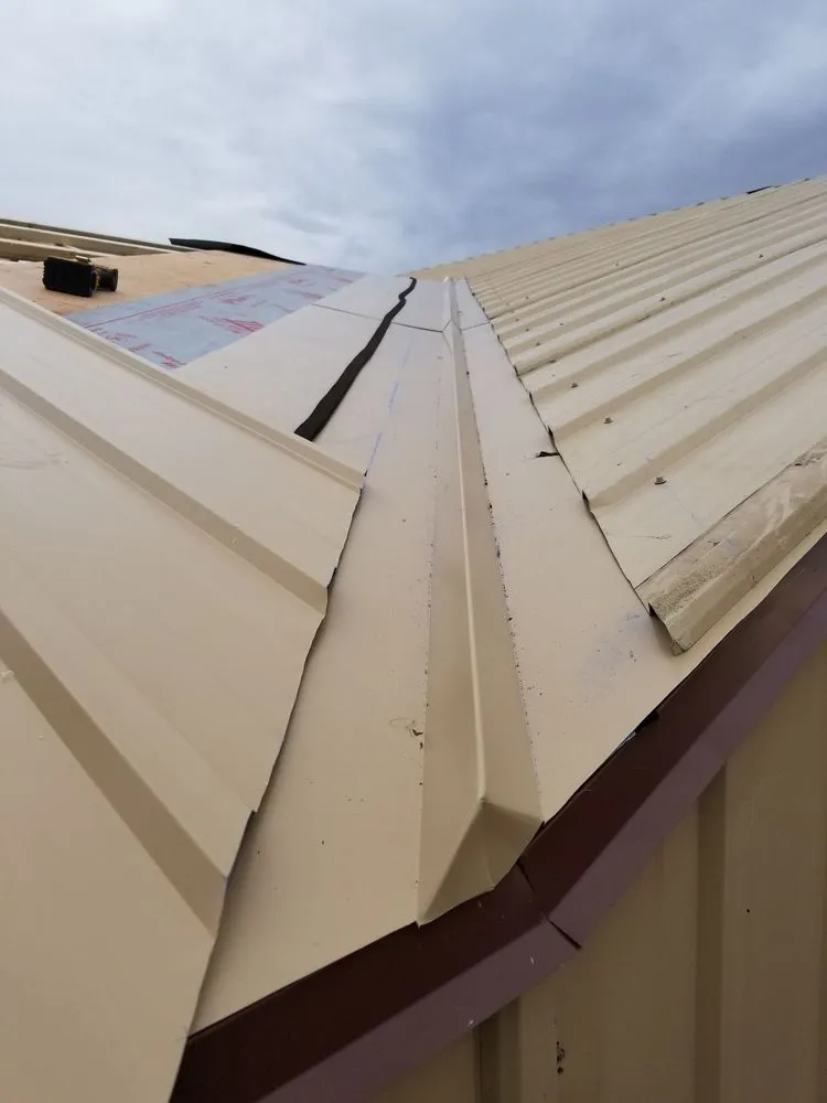 Slide of Munter Roofing