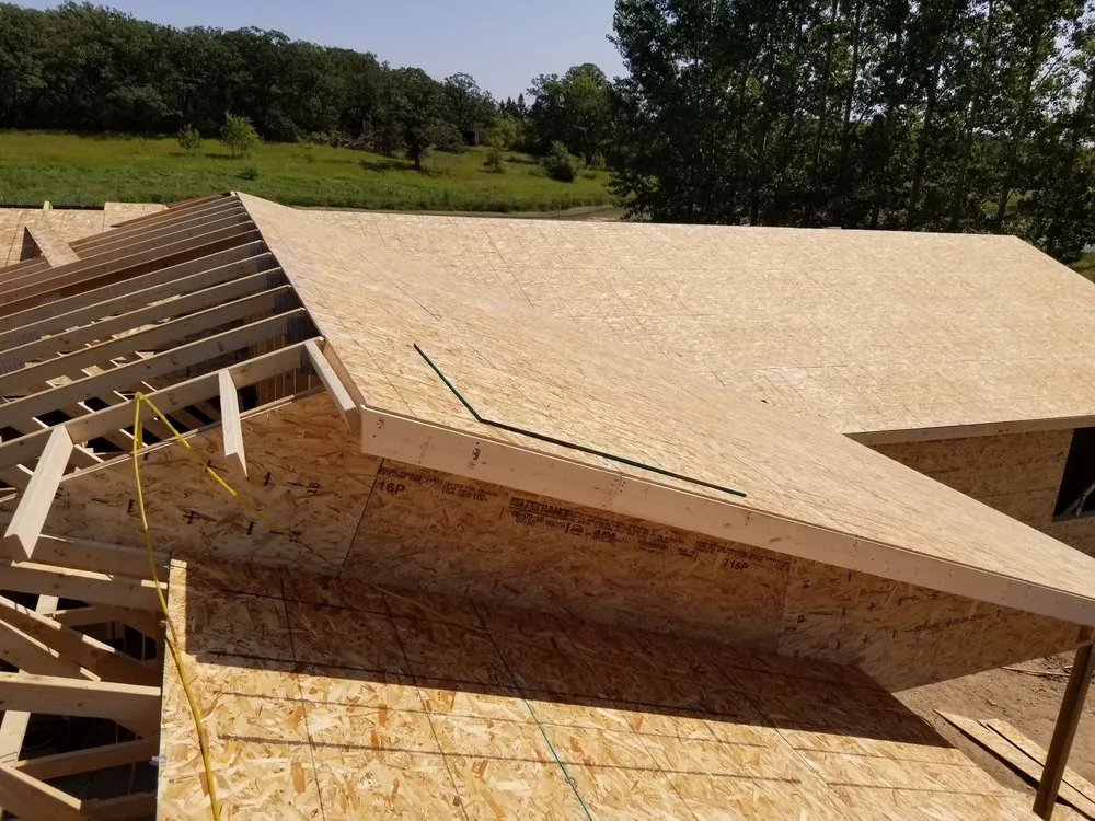 Slide of Munter Roofing