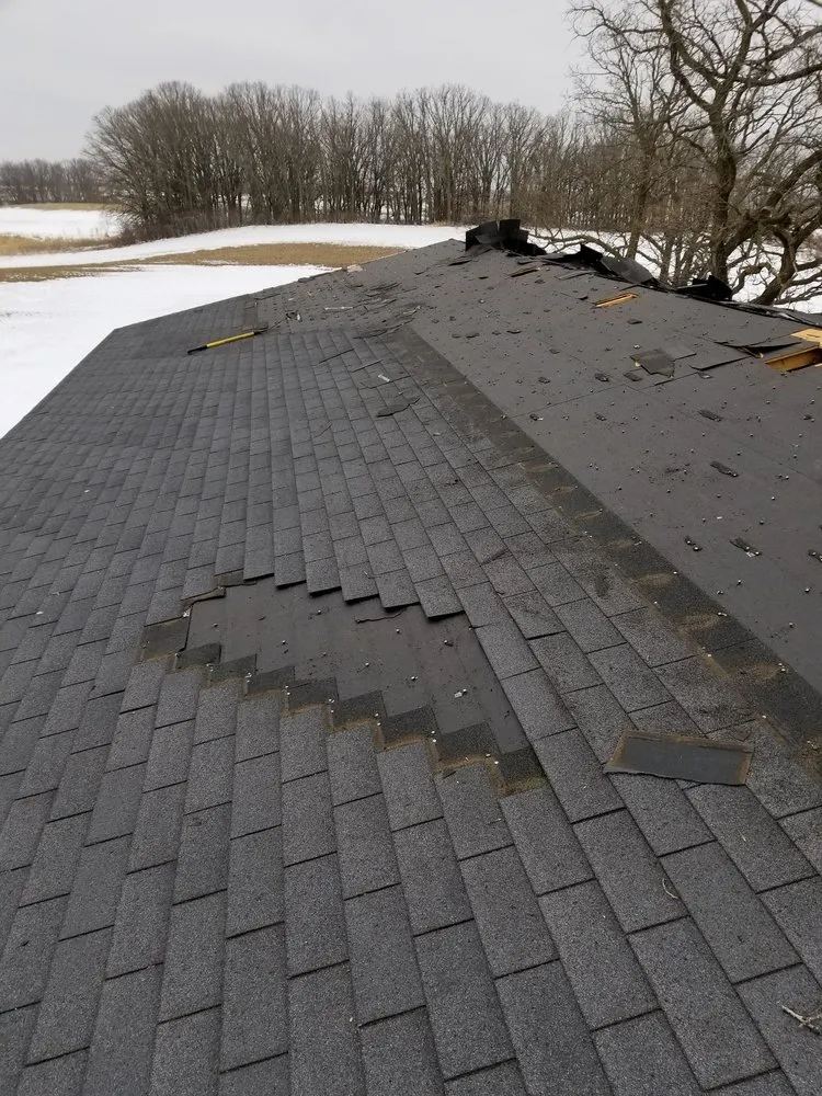 Slide of Munter Roofing