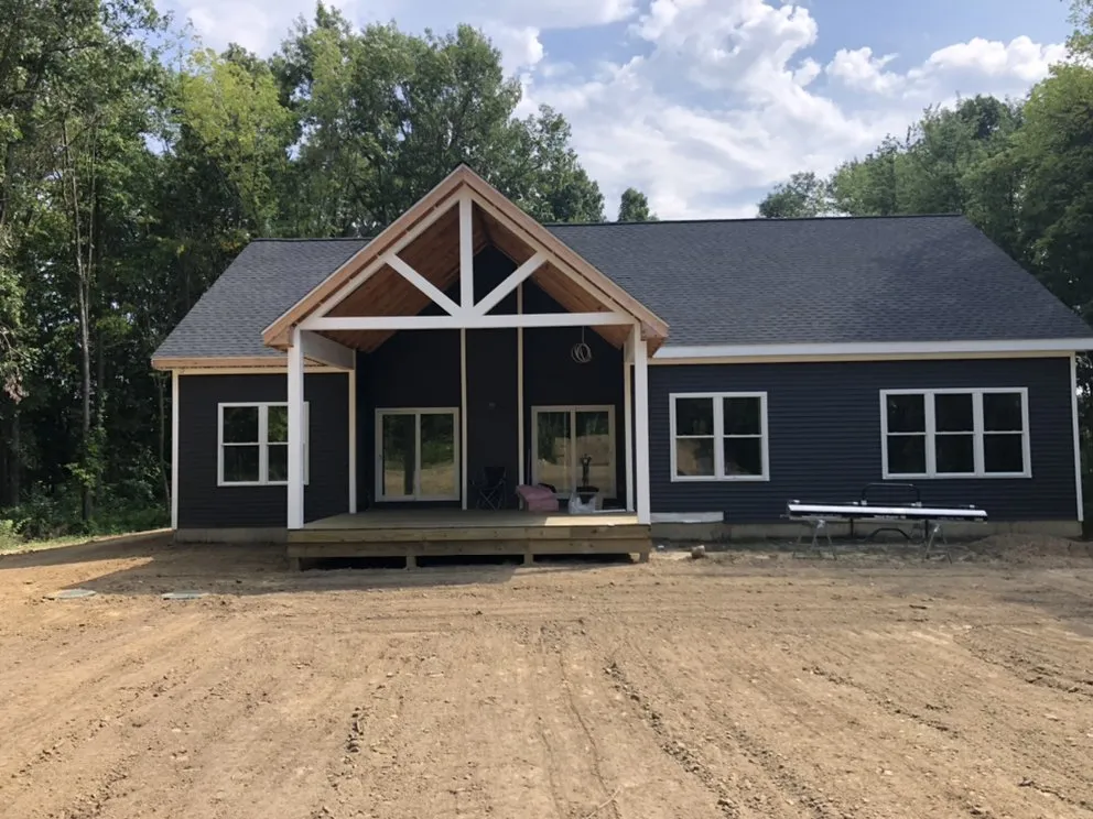 Slide of Murray's Roofing and Siding