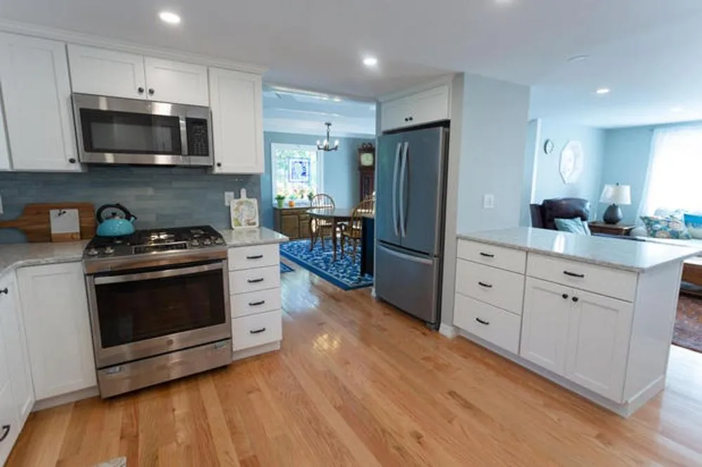 Slide of Muto Construction