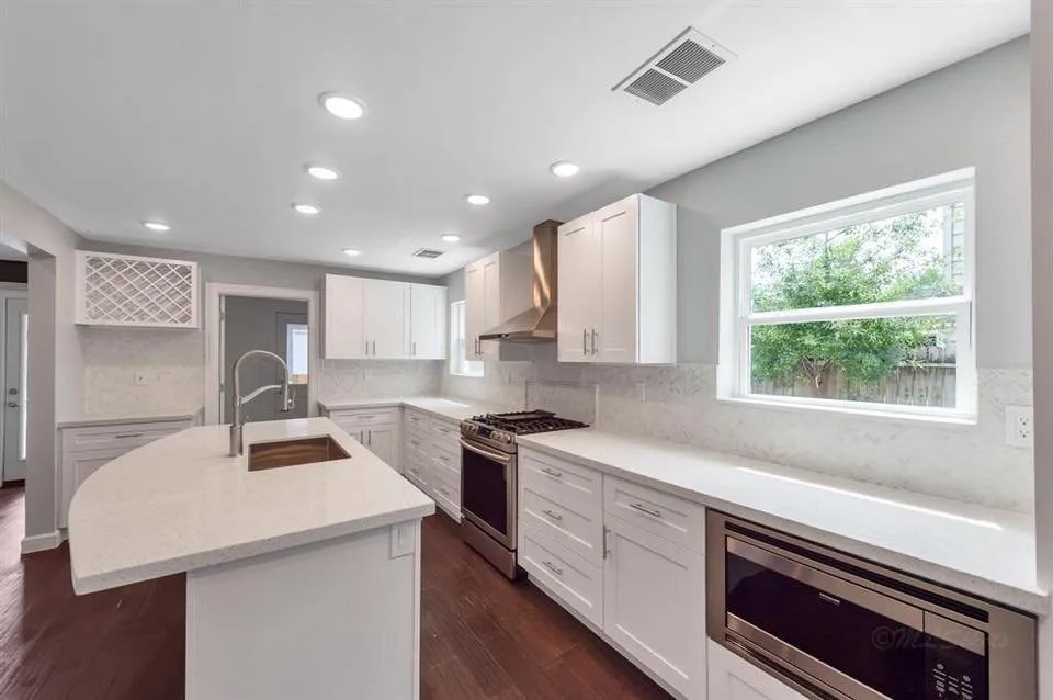 Slide of MVI Construction