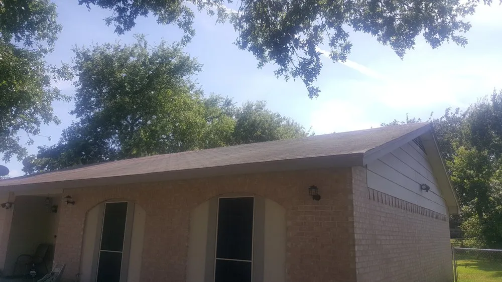 Slide of MVP Roofers