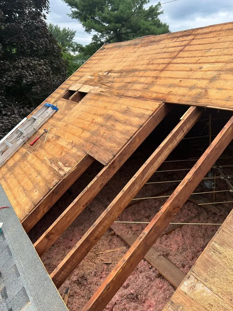 Slide of MW Roofing & Carpentry