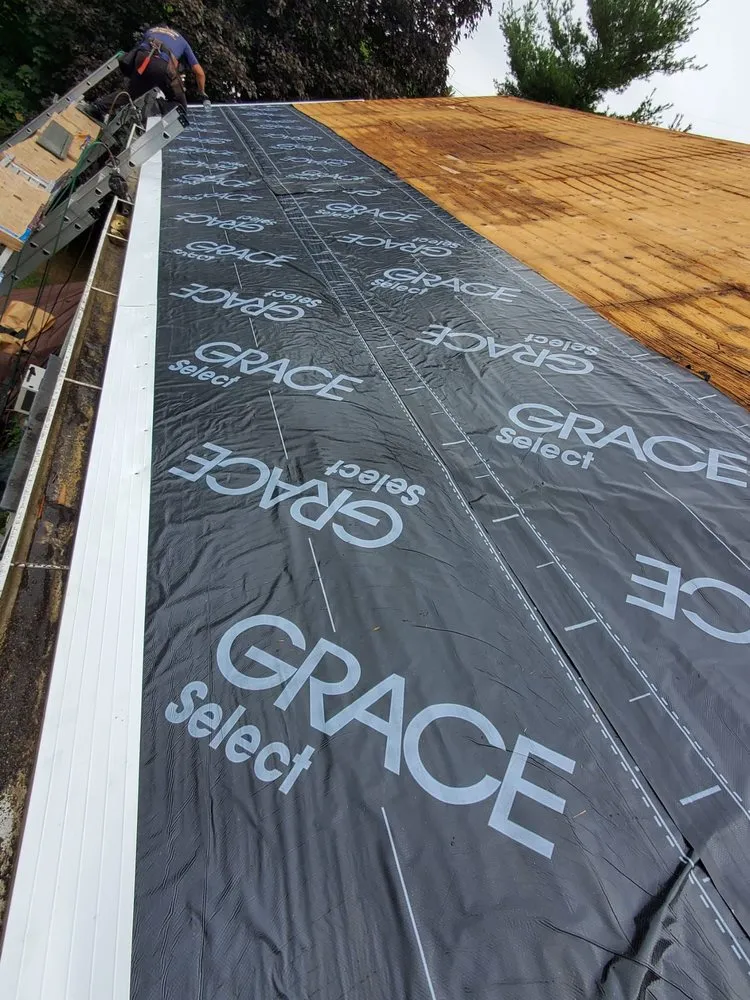 Slide of MW Roofing & Carpentry