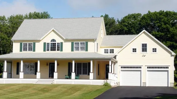 MW Roofing & Siding Logo