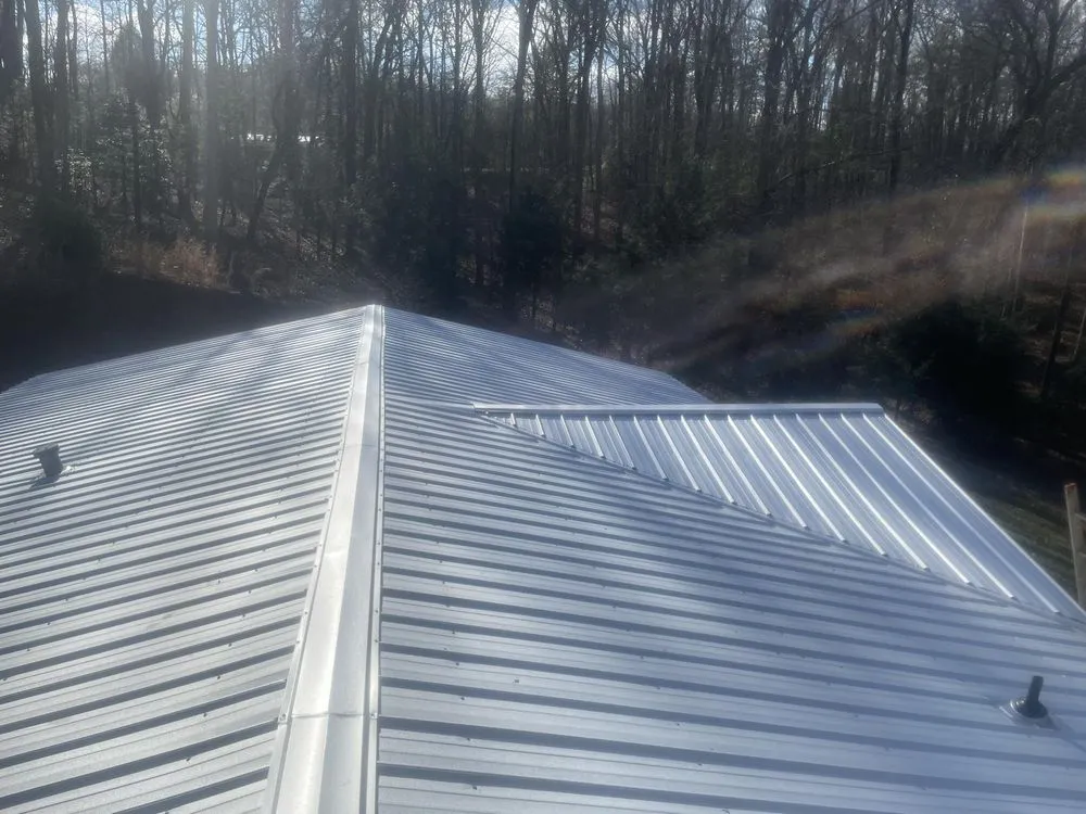 Slide of M&W Roofing