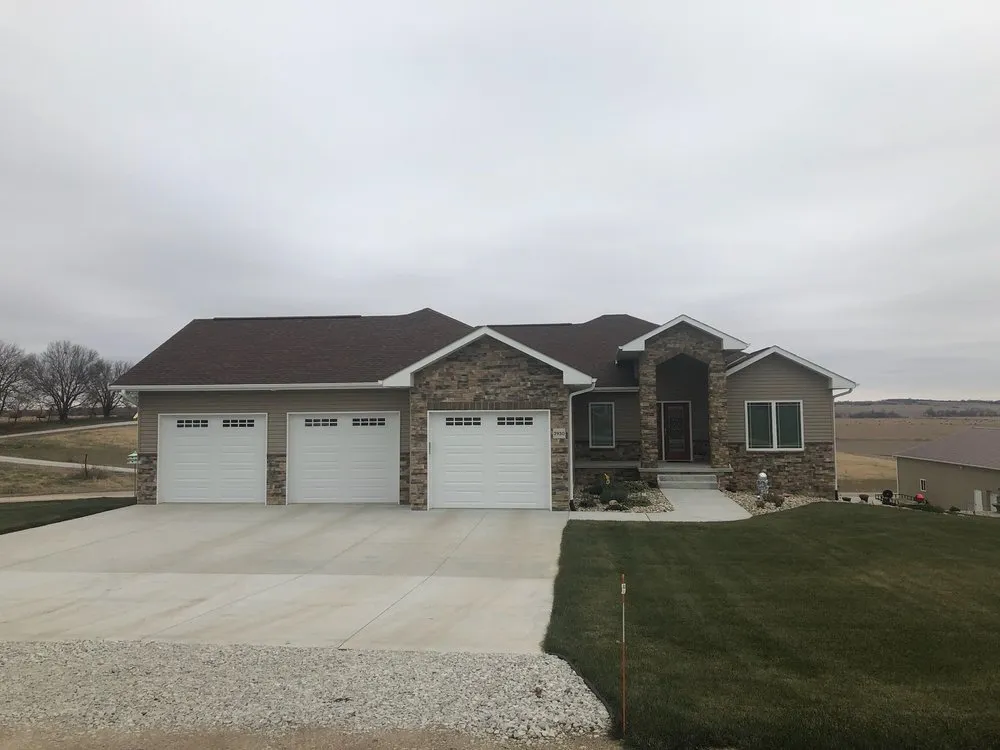 Slide of My & J Construction