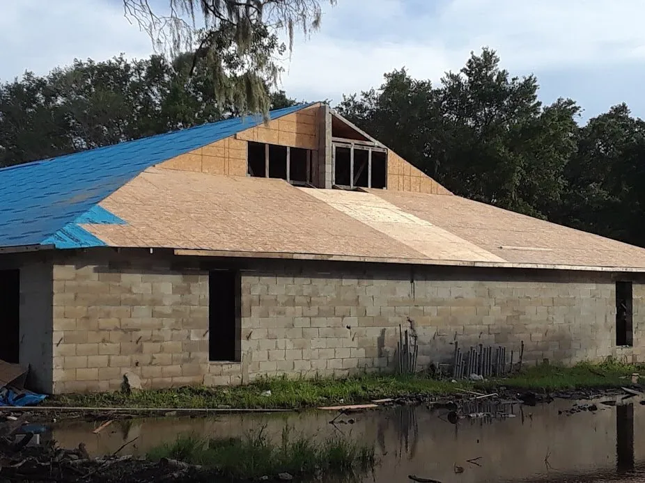 Emergency residential roofing service experts serving Port St. Lucie, FL - My Florida Roofing Professional Leak Stoppers