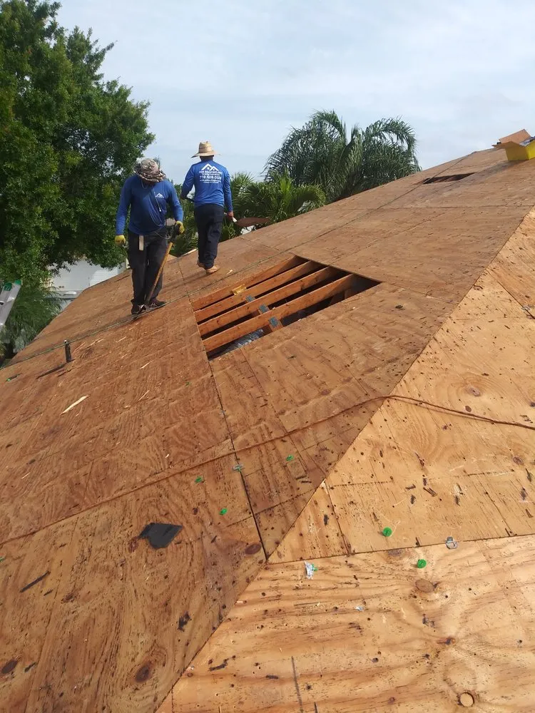 Licensed roof inspection in Port St. Lucie, FL - My Florida Roofing Professional Leak Stoppers