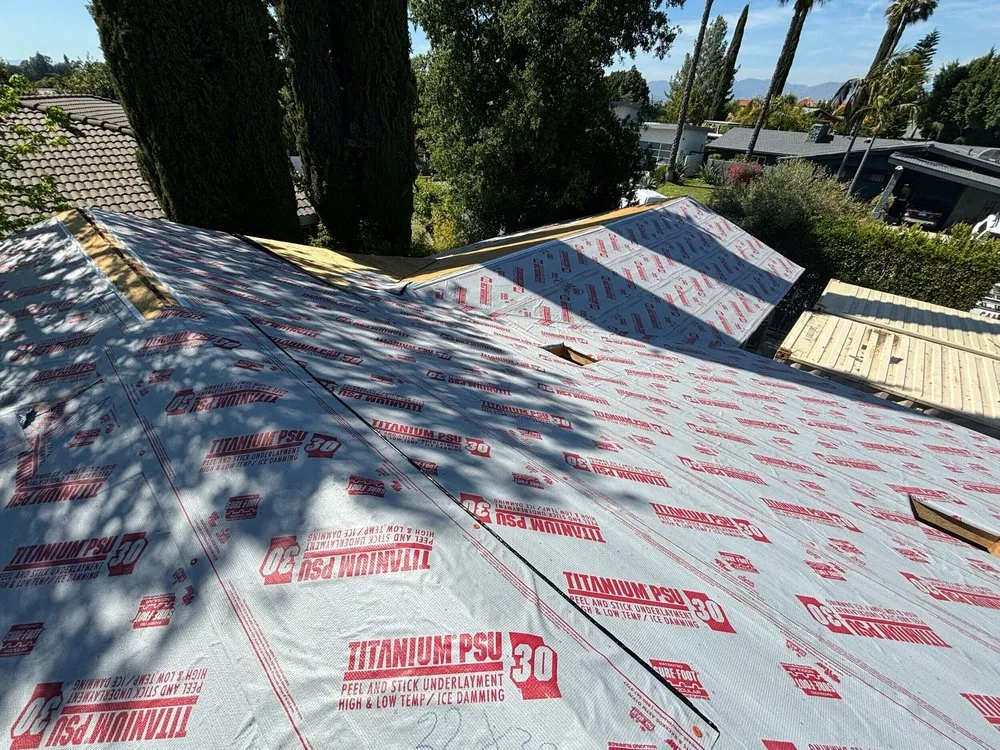 Emergency roof replacement experts serving Reseda, CA - My Roofing Master