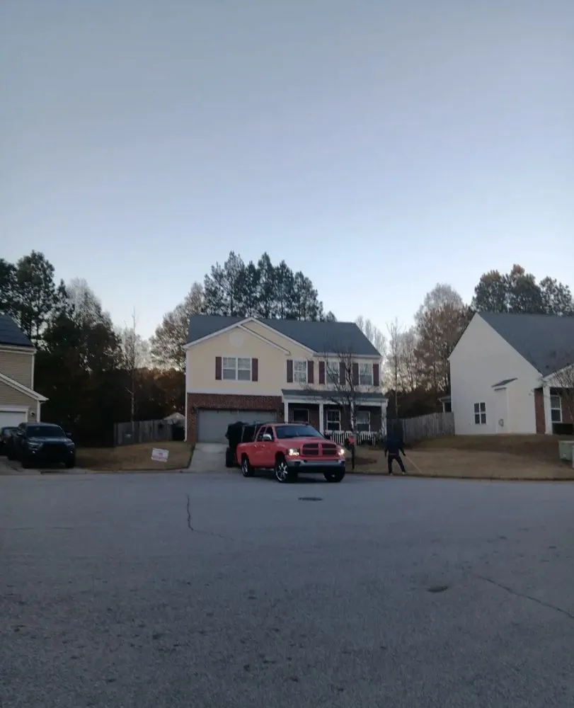 Slide of M&Y Roofing Service