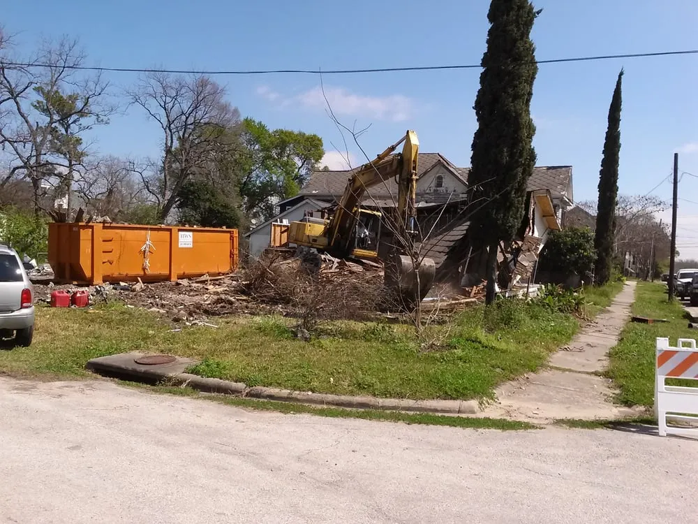Slide of MyHouston Roofing