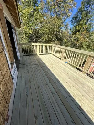 N & J Construction Logo