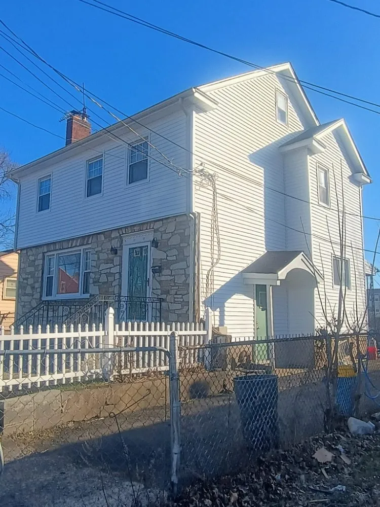 Slide of NA Roofing Siding and Cleaning