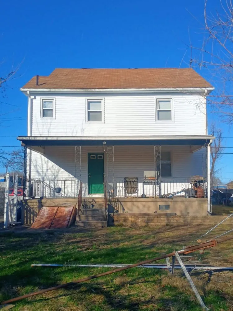 Slide of NA Roofing Siding and Cleaning