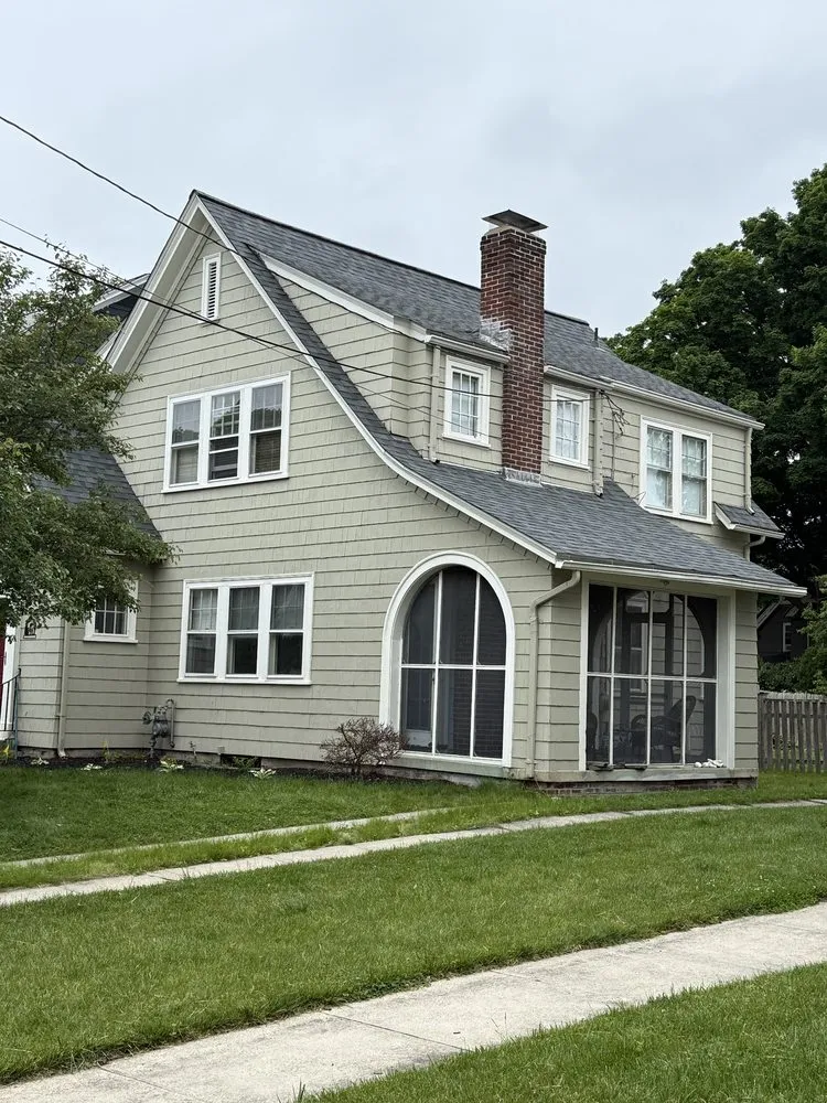 Slide of Nadales Renovations