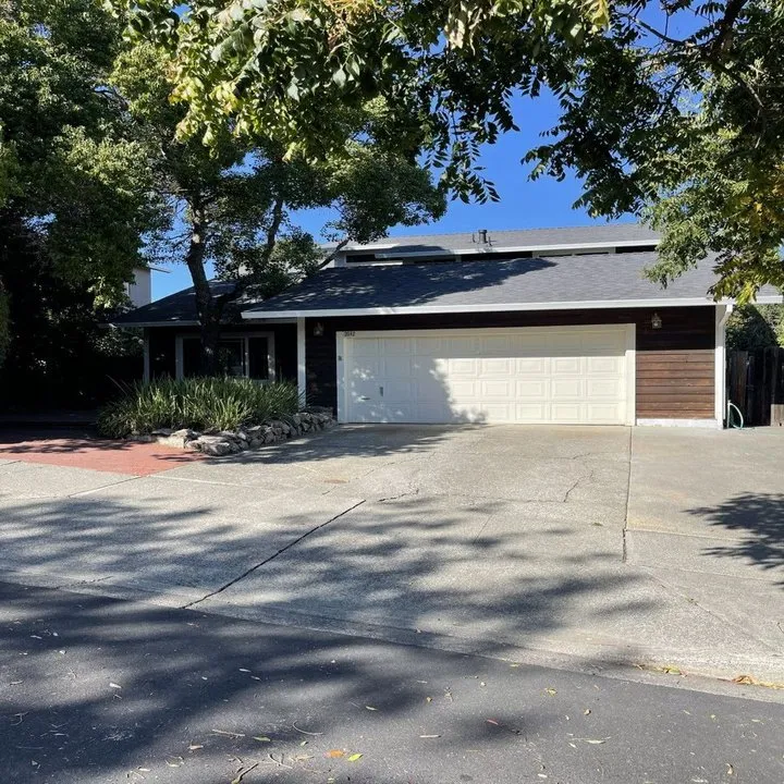 Slide of Napa Valley Roofing & Construction