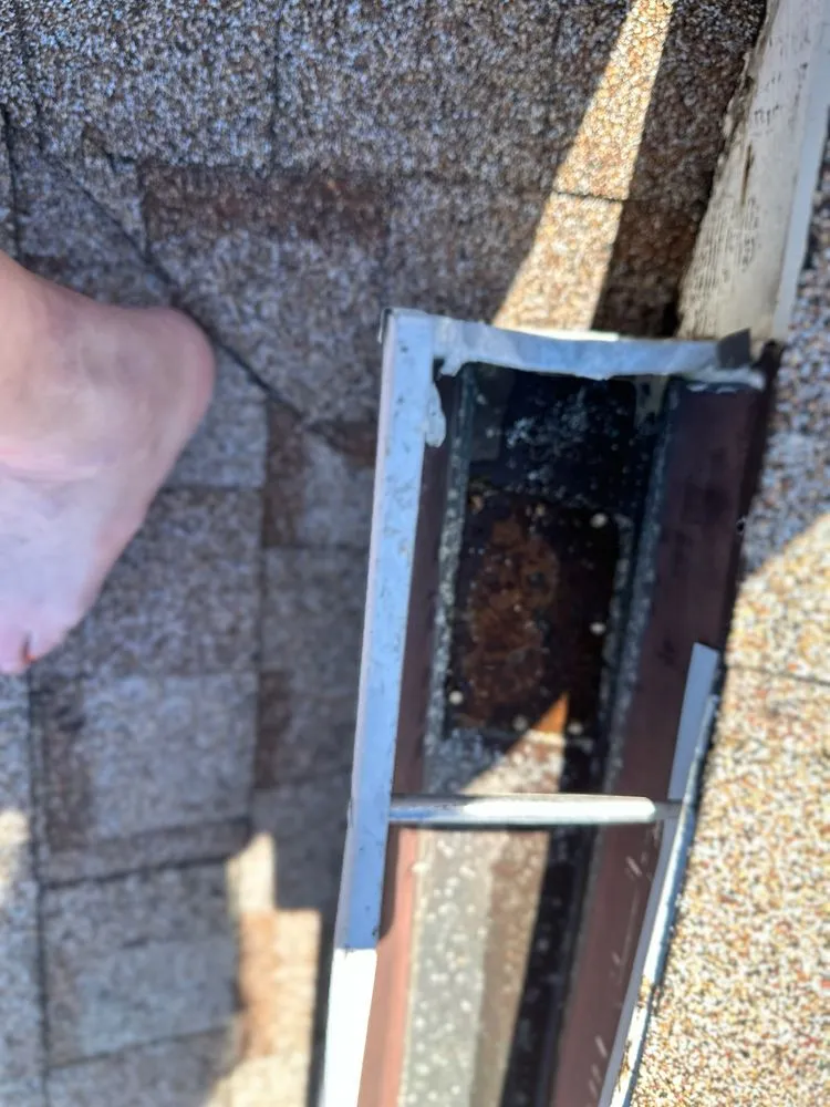 Slide of Nastar Roofing