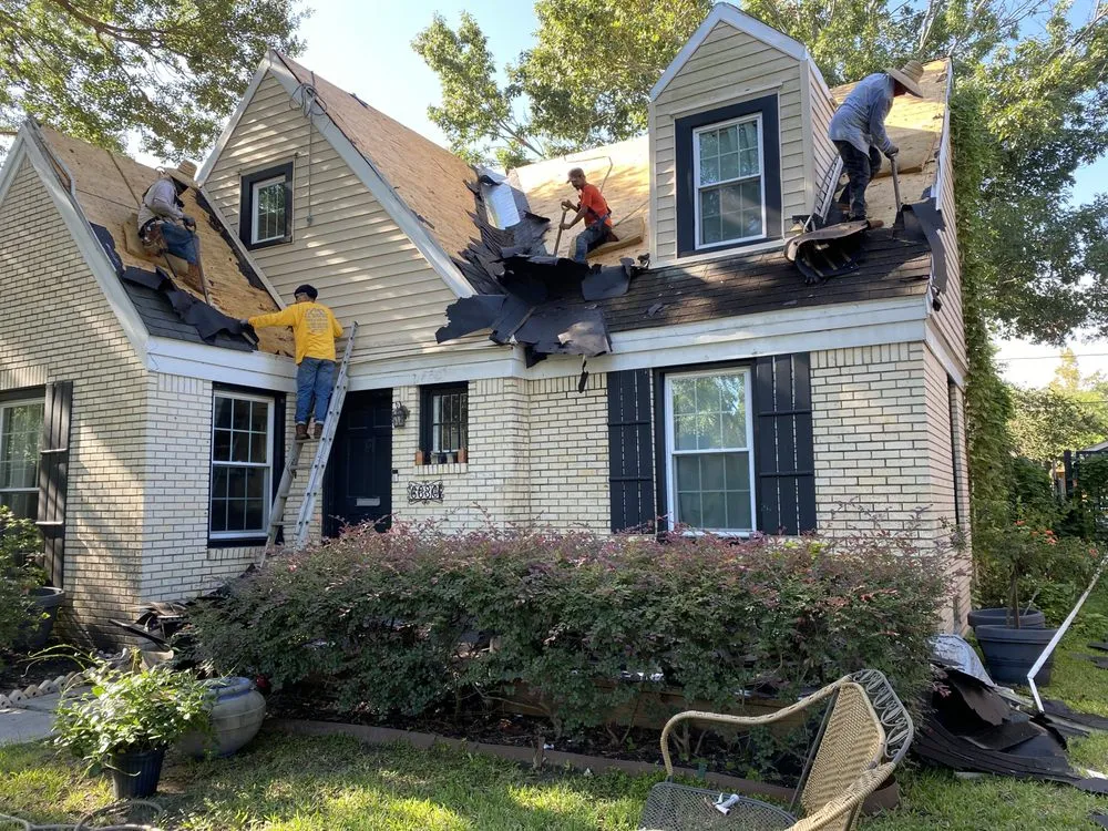 Slide of Natchez Roofing