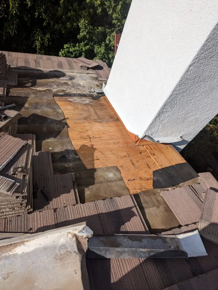 Slide of Nathan Roofing