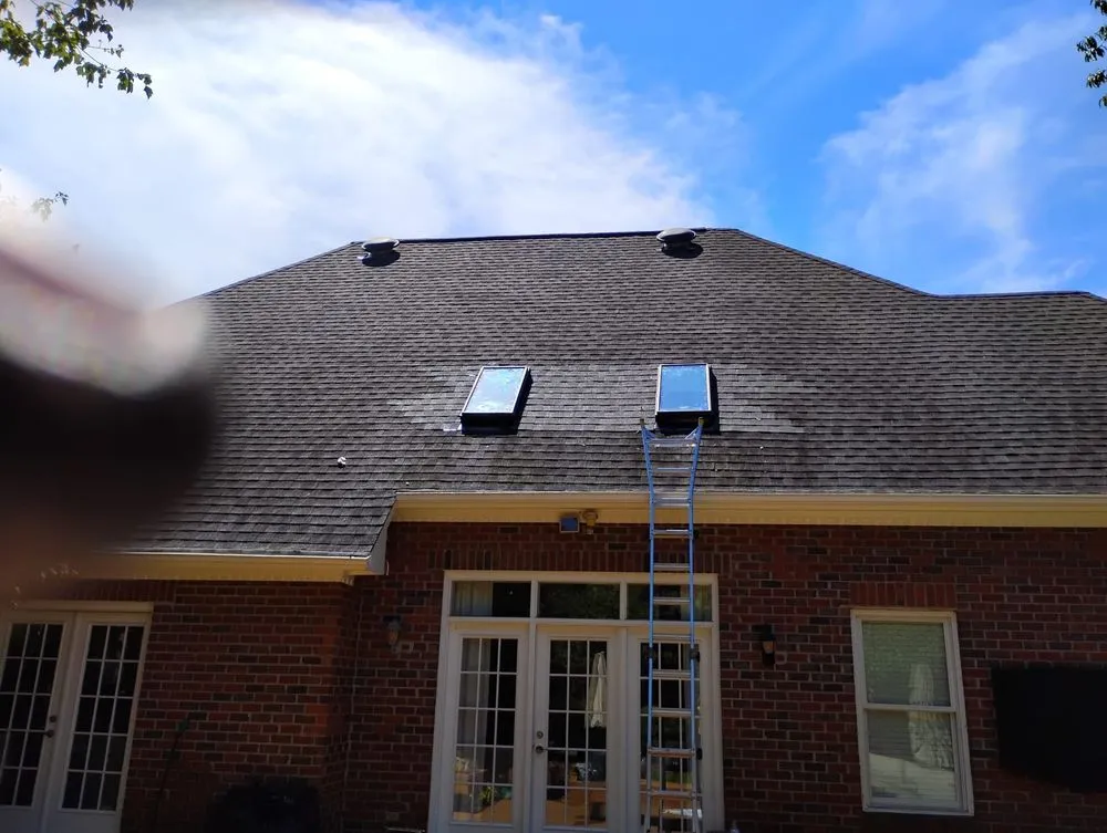 Professional roof leak repair experts serving Magnolia, NC - N&E American Construction