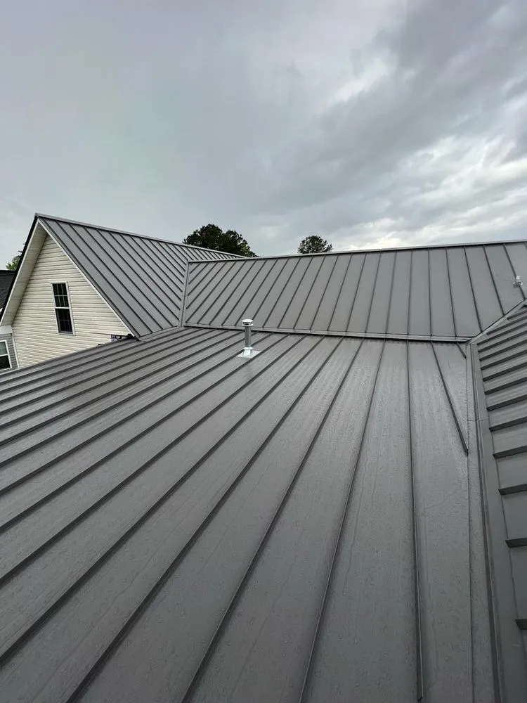 Top-rated roof inspection with free inspection in Magnolia, NC by N&E American Construction