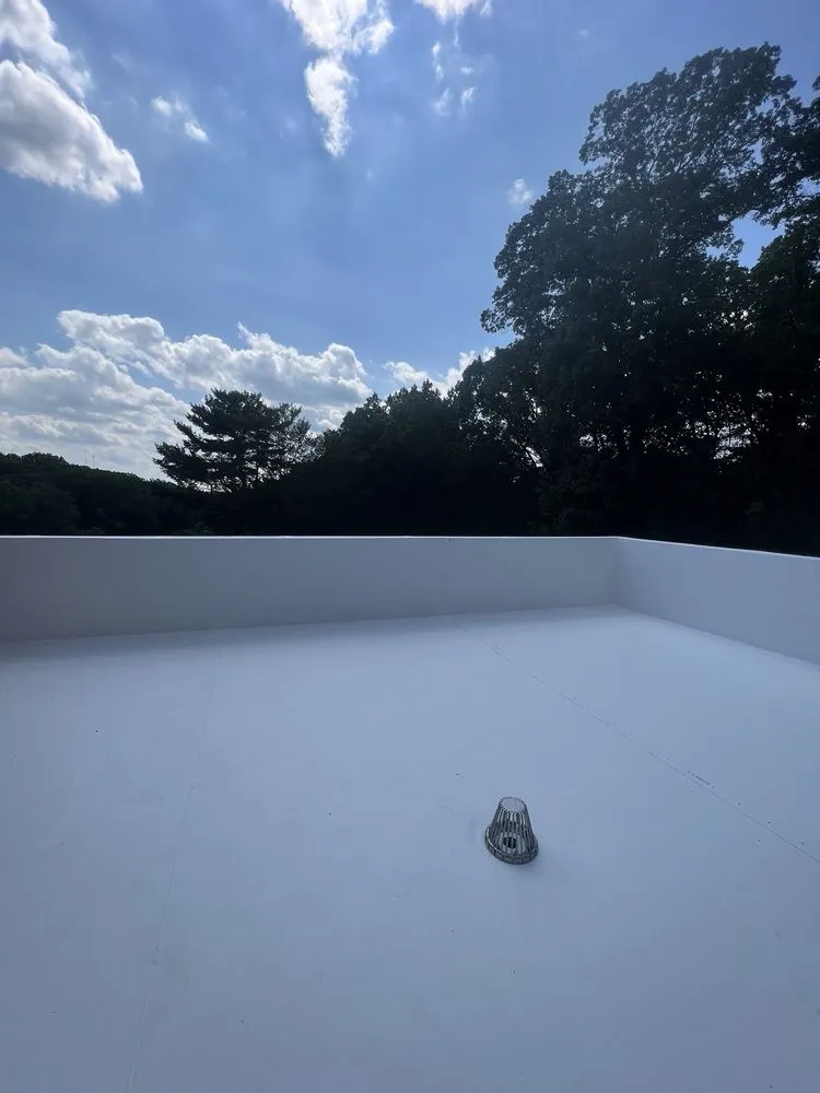 Reliable residential roofing service for residential properties in Huntingdon Valley, PA by NE Contractors
